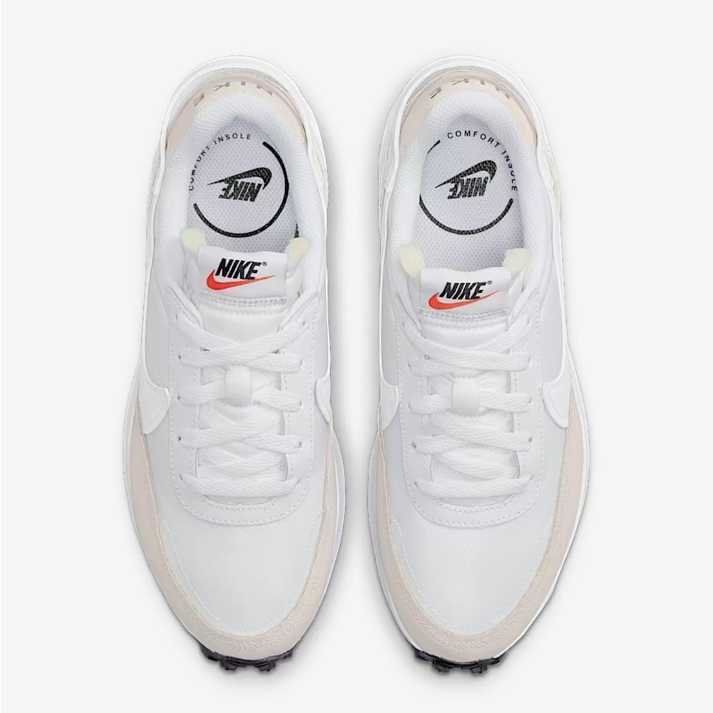 Nike White and Red Athletic Shoes
Nike waffle Debut